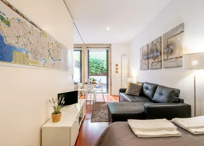 Merc Clerigo's Place Πόρτο