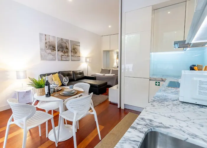 Merc Clerigo's Place Πόρτο