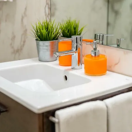 Merc Clerigo's Place דירה *